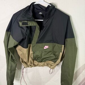 Nike Women's Black and Olive Green Ski Jacket